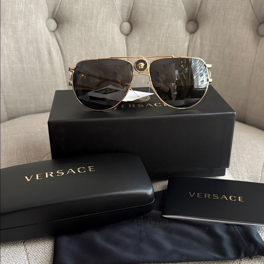 Authentic Versace Gold and Black Sunglasses - Picture 11 of 11